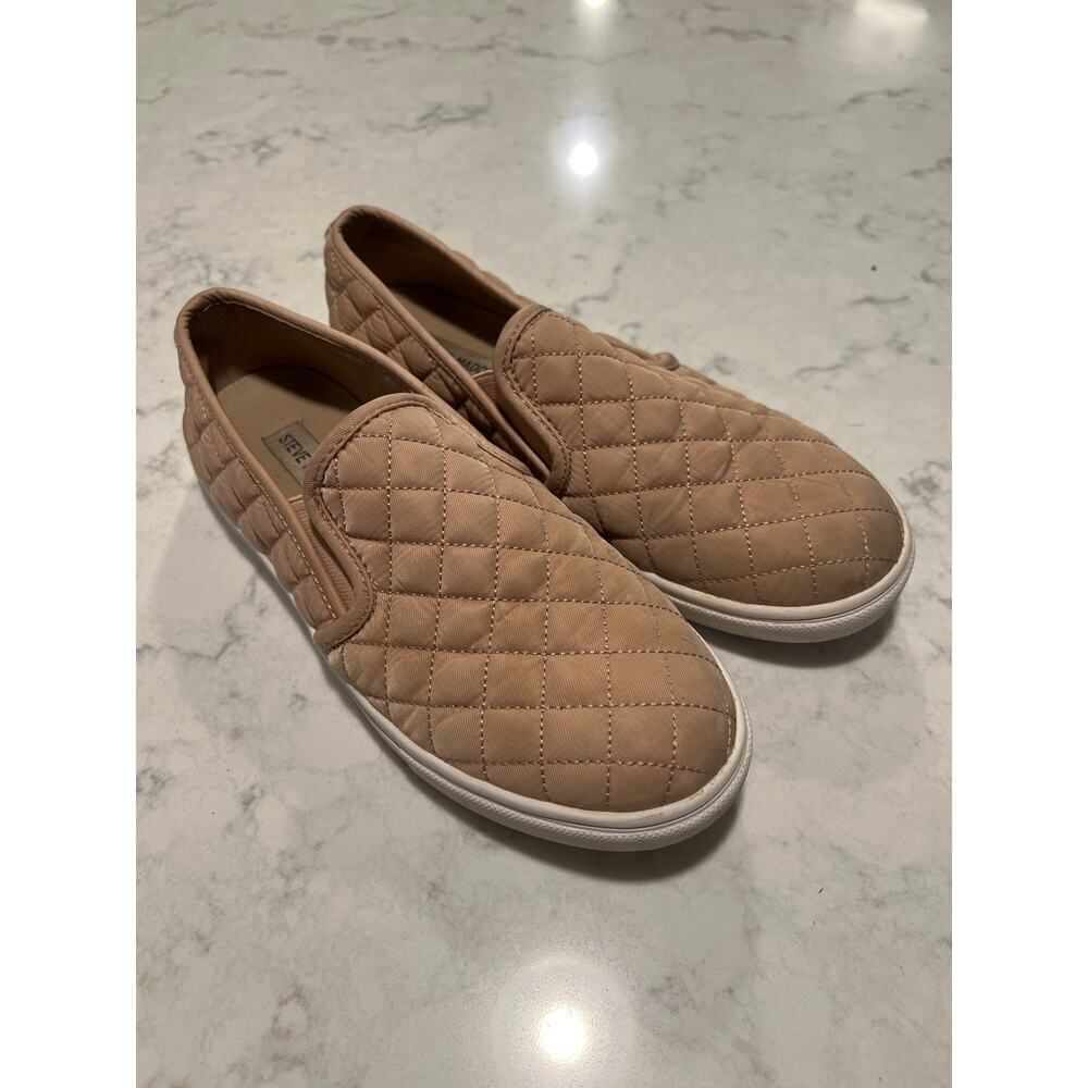Steve Madden Quilted Tan Loafers